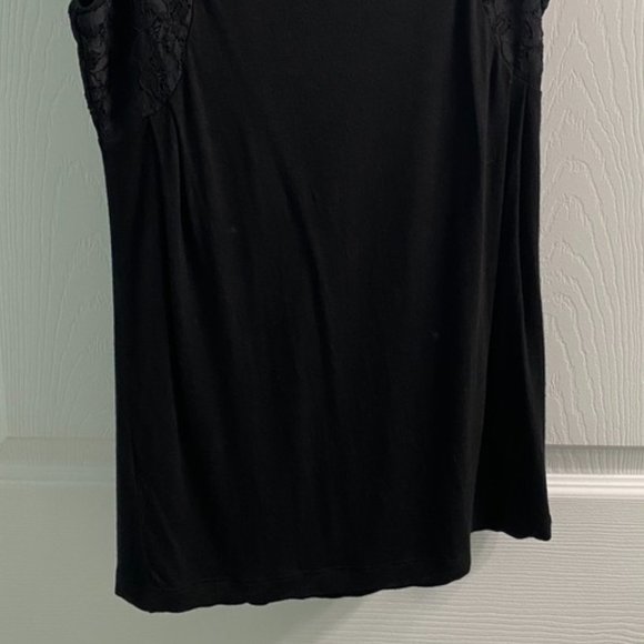 MNG by Mango Tank with floral pattern/arm details - Black - Picture 4 of 6